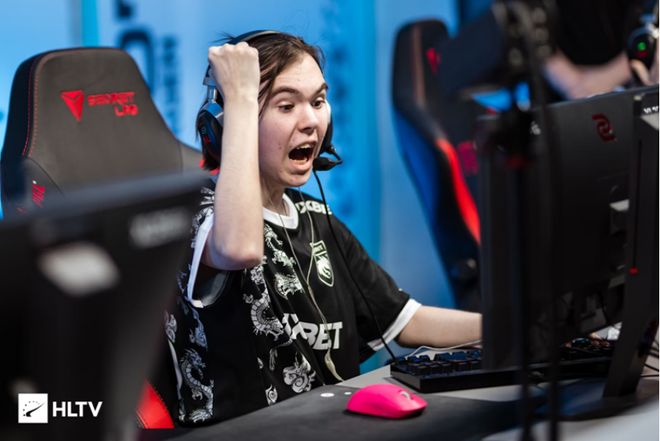 比赛中突发 比赛中突发