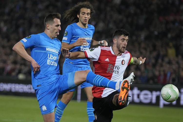 导致他们陷 导致他们陷