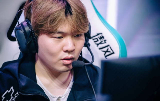 另一位来自 另一位来自