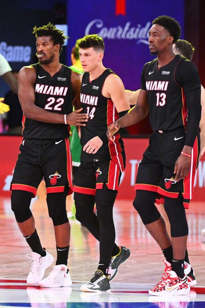 逼迫门将提 逼迫门将提